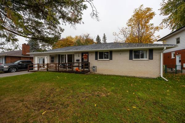 21 Maple CRES, Kawartha Lakes, ON K9V 2R8