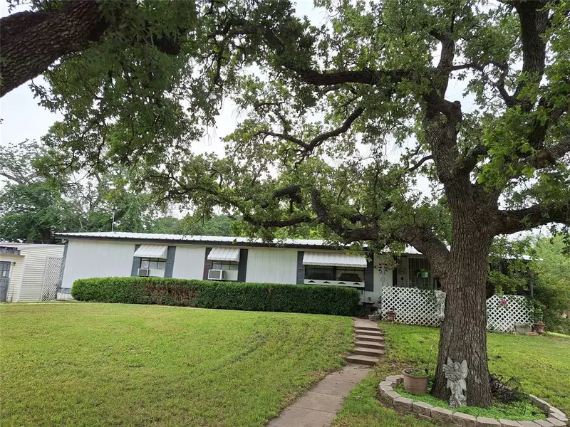 425 CR 447, Eastland, TX 76448