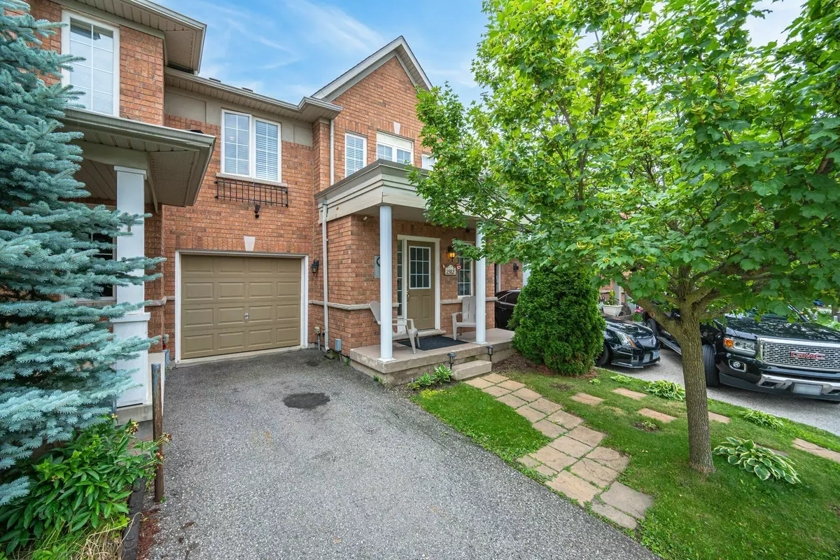 Oakville, ON L6M 4V5,2382 Sequoia WAY