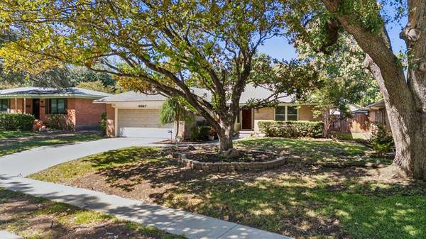 6667 Aintree Circle,  Dallas,  TX 75214