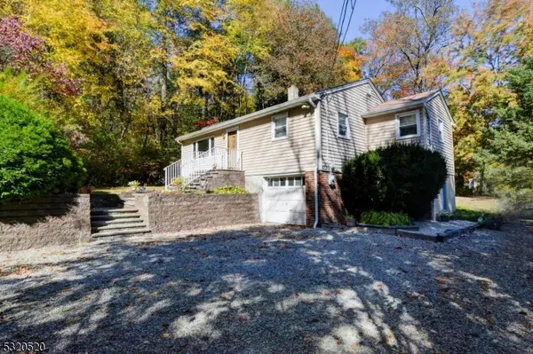 4 Shady Ln, West Milford Twp., NJ 07480