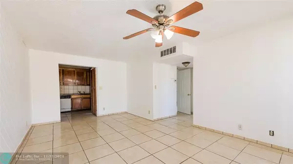 Coral Springs, FL 33065,2641 Riverside Dr  #6