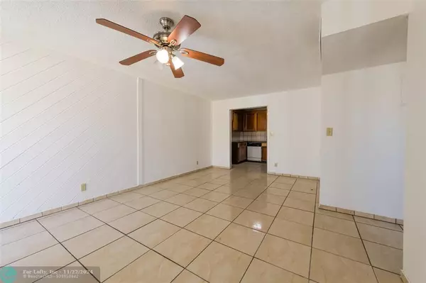 Coral Springs, FL 33065,2641 Riverside Dr  #6