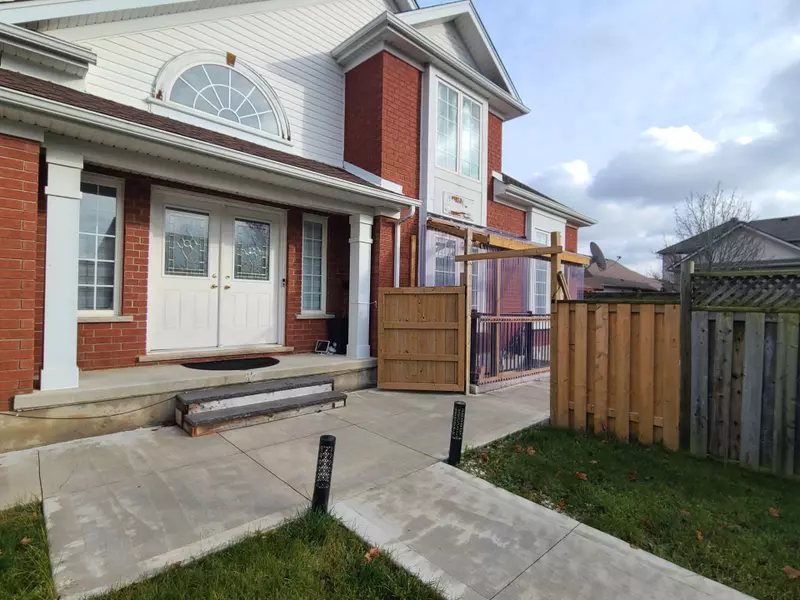 12 Peer DR #Basmnt, Guelph, ON N1C 1G9