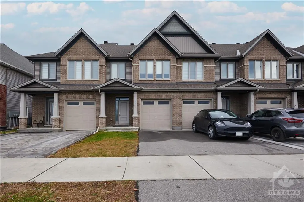 4023 KELLY FRAM DR, Gloucester, ON K1T 0R6
