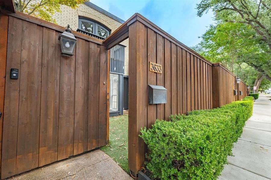 3633 Hawthorne Avenue, Dallas, TX 75219