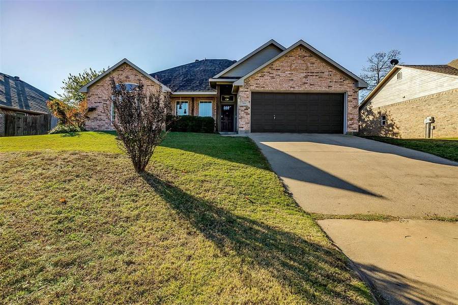 303 Catherine Street, Joshua, TX 76058