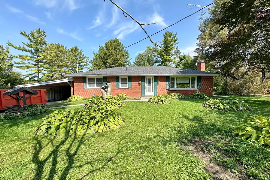 10 Killarney RD, Smith-ennismore-lakefield, ON K0L 1T0