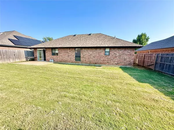 Midwest City, OK 73130,10529 Kristie Lane