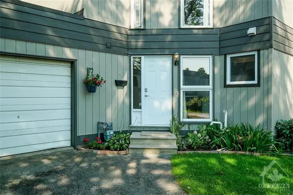 Ottawa, ON K1B 4W9,42 COMPATA WAY