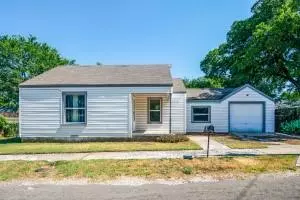 301 E Prince Street, Decatur, TX 76234