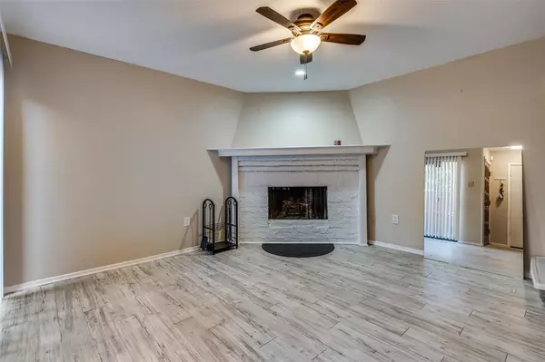 Dallas, TX 75254,5626 Preston Oaks Road #21A