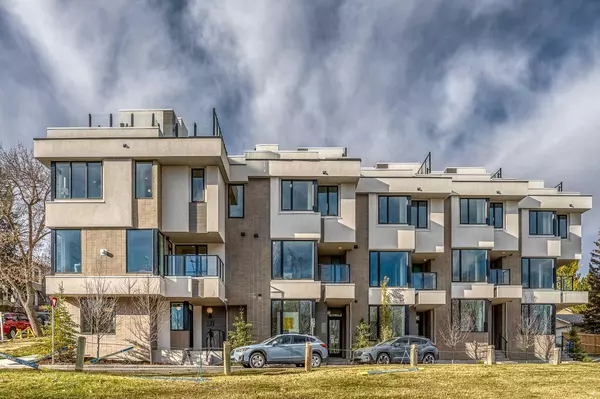 2301 13 ST Northwest, Calgary, AB T2M 1T8