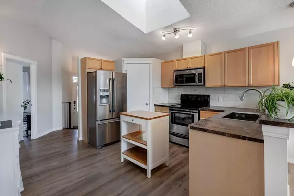 Calgary, AB T3M 0A7,126 Auburn Bay HTS Southeast