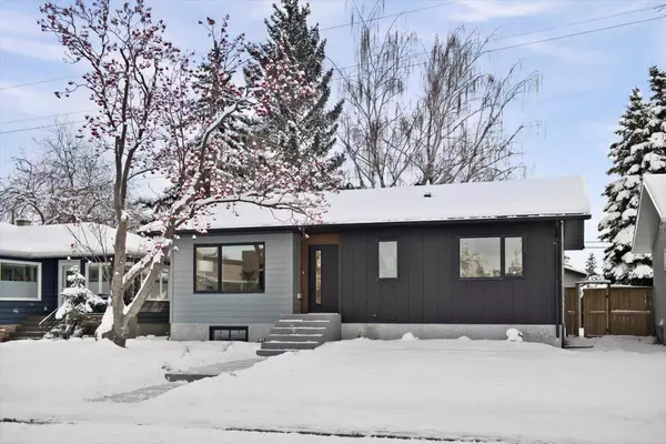 715 49 AVE Southwest, Calgary, AB T2S 1G7