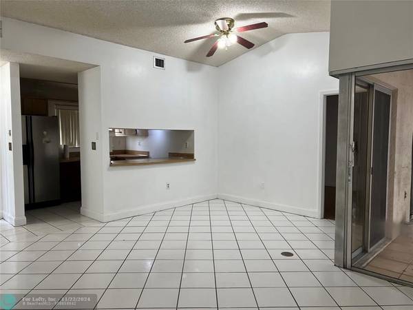 Miami, FL 33179,929 NE 214th Ln  #2