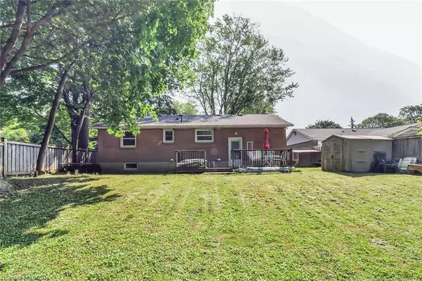 London, ON N6J 1K4,31 Thorncrest CRES