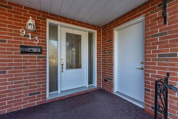 Kingston, ON K7P 2B2,913 Ambleside CRES