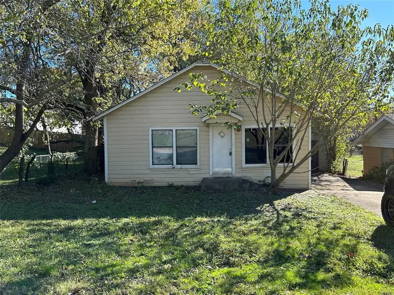 1210 W Morgan Street, Denison, TX 75020