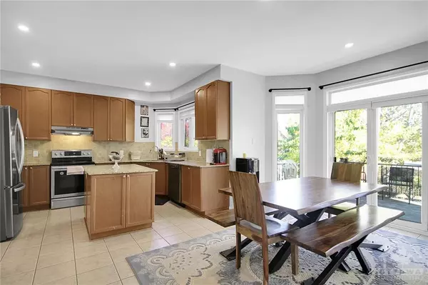 Ottawa, ON K2J 0H6,158 LAMPLIGHTERS DR