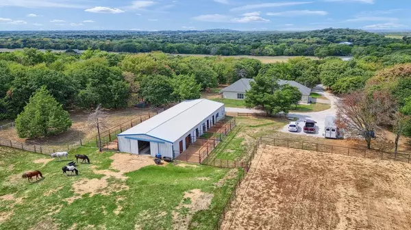 Valley View, TX 76272,114 County Road 225