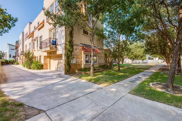 5804 Hudson #B, Dallas, TX 75206