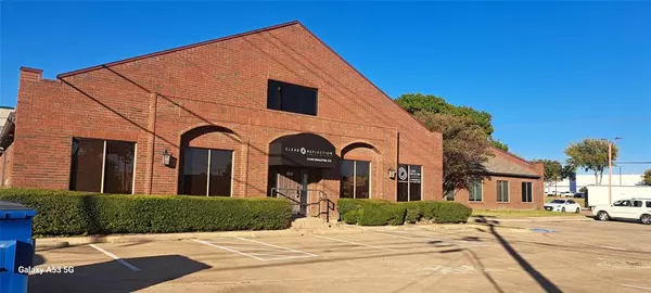 4412 Matlock Road #300, Arlington, TX 76018