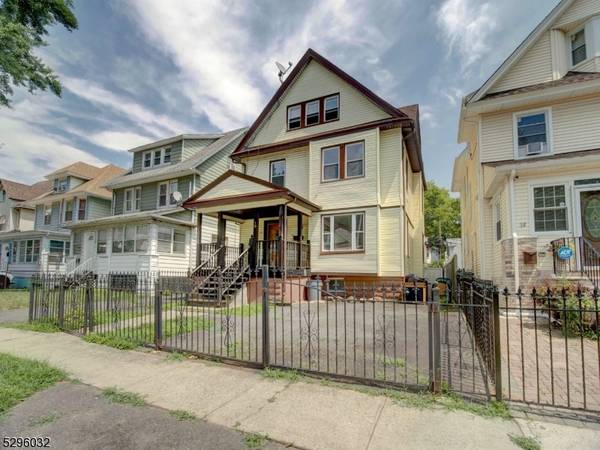 10 Emerson St,  East Orange City,  NJ 07018