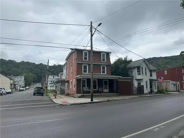 Tamaqua Borough, PA 18252,500 pine