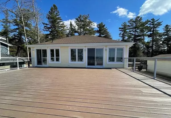 Wasaga Beach, ON L9Z 2M1,164 Santos LN