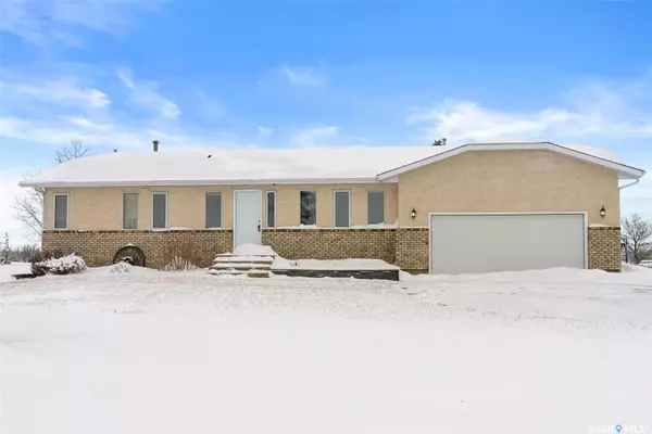 Edenwold Rm No. 158, SK S4L 5B1,8 Deneve DRIVE