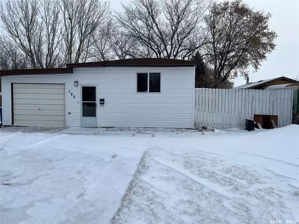 185 Laing CRESCENT, Weyburn, SK S4H 2R8