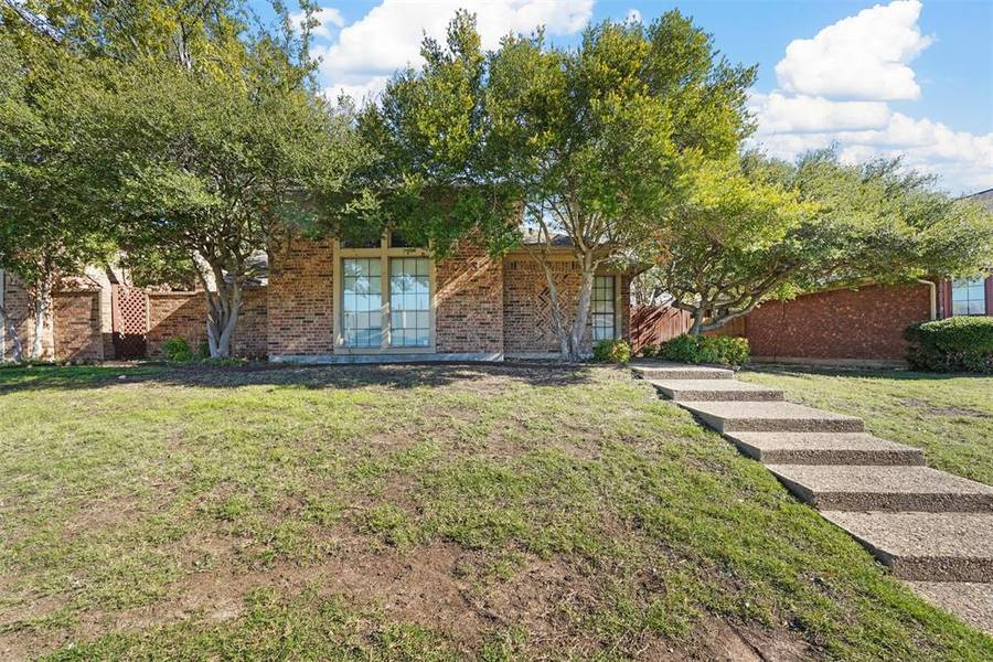 4033 Saint Christopher Lane, Dallas, TX 75287