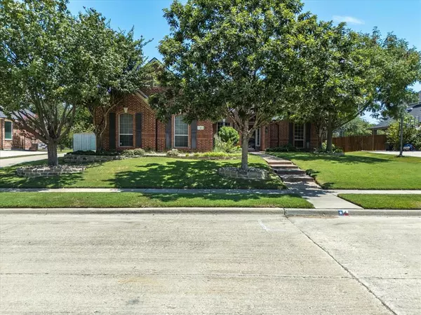 4 Ridgewood Drive, Trophy Club, TX 76262