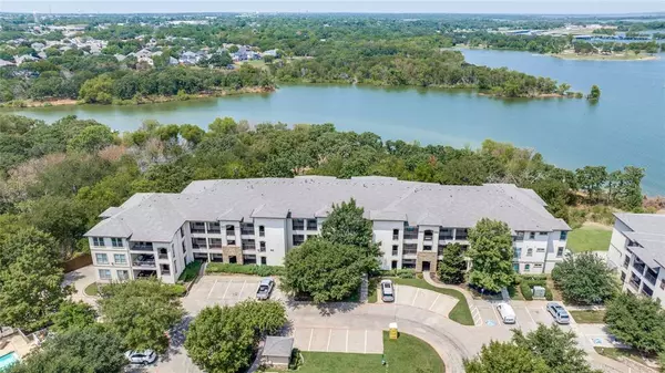 500 Waters Edge Drive #228, Lake Dallas, TX 75065