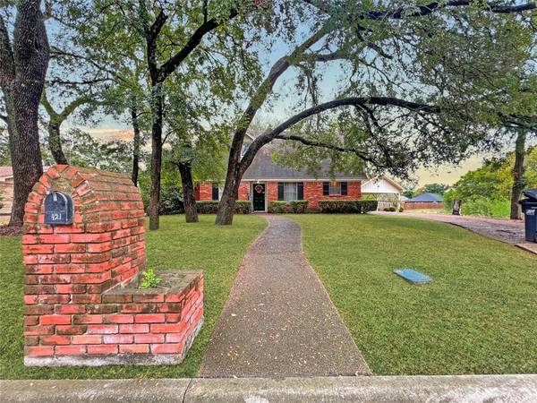 421 Forrest Lane, Corsicana, TX 75110