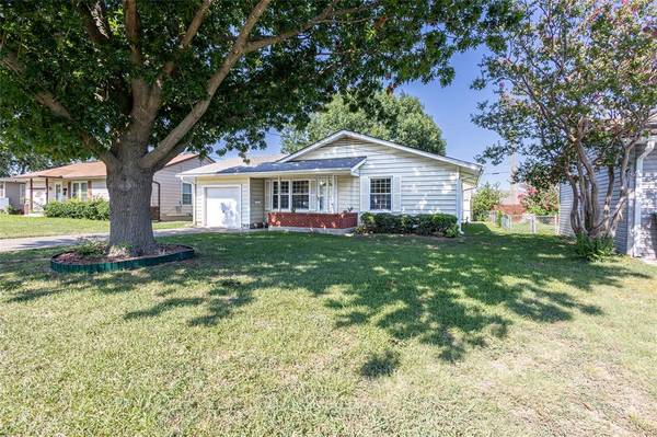 2403 N Shannon Street, Sherman, TX 75092