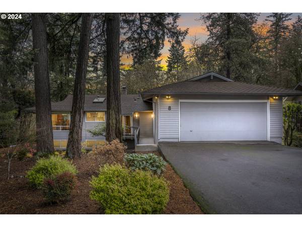 8 PIMLICO TER, Lake Oswego, OR 97035