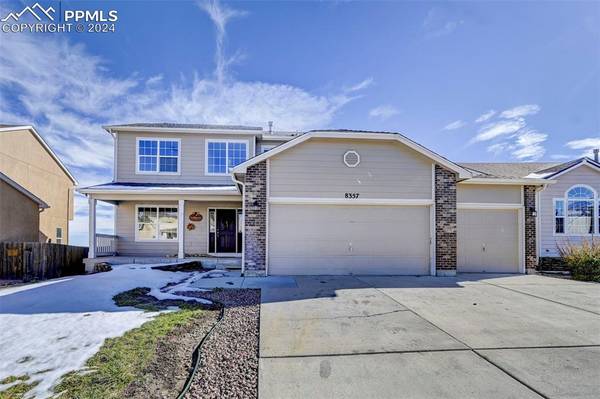 8357 Parkglen DR, Fountain, CO 80817