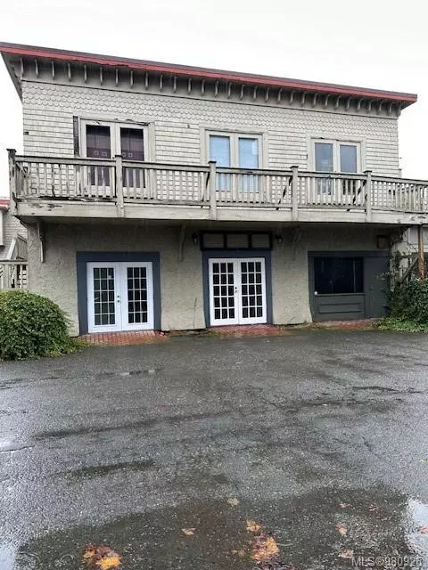 2270 Cliffe Ave #106, Courtenay, BC V9N 2L4