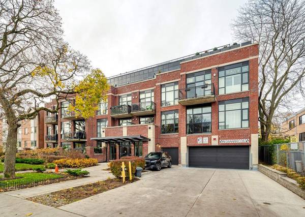 66 Kippendavie AVE #409, Toronto E02, ON M4L 0A4