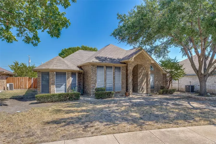 3601 Shoreside Drive, Garland, TX 75043