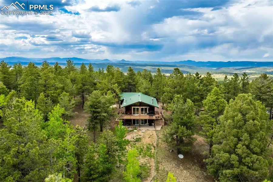 255 Elk LN, Woodland Park, CO 80863