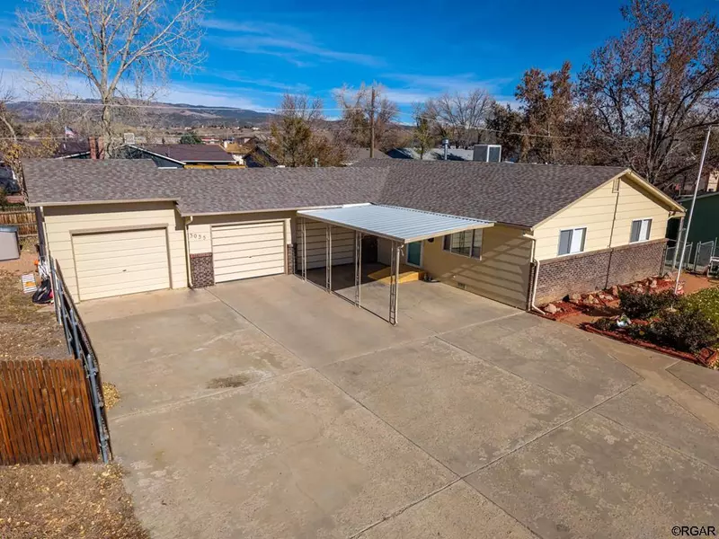 3035 S Sherrelwood Drive, Canon City, CO 81212