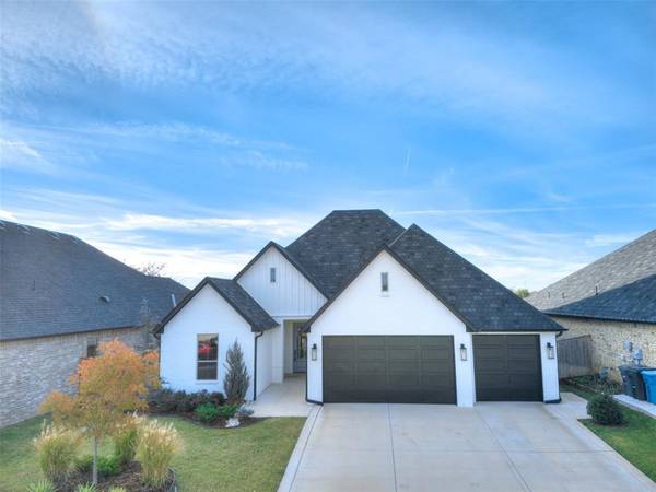 108 Pont Neuf Court, Edmond, OK 73034