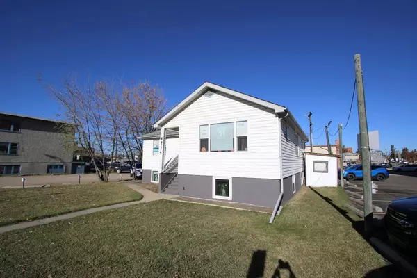 Red Deer, AB T4N 2A5,4814 51 ST