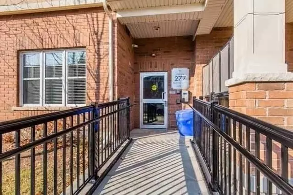 Oakville, ON L6H 7K3,277 Gatwick DR #301