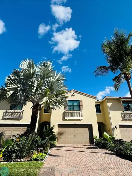 10190 Akenside Dr, Boca Raton, FL 33428