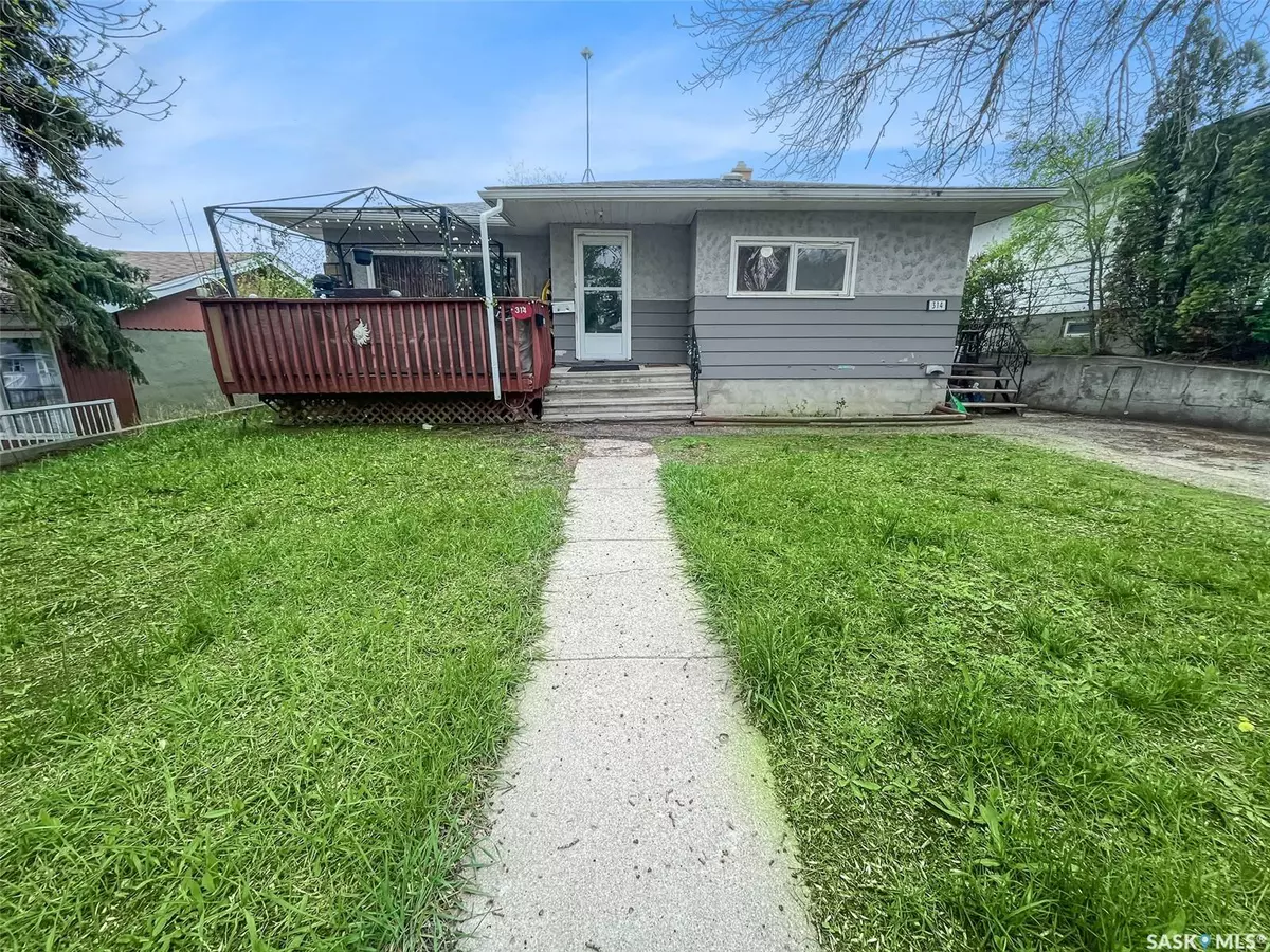 Swift Current, SK S9H 1B6,314 10th AVENUE NW