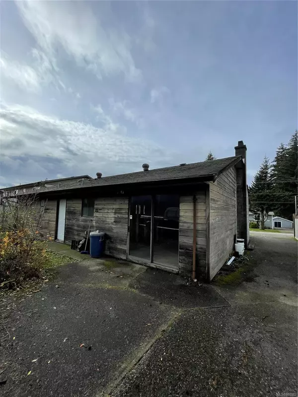 Campbell River, BC V9W 6S5,451 McPhedran St